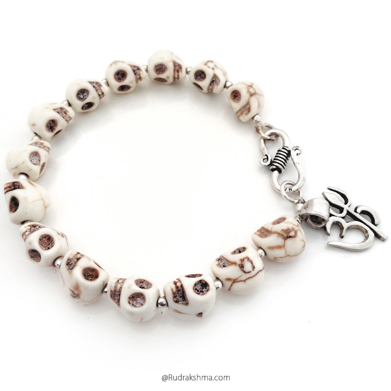 Narmund Bracelet / Skull Bracelet with Silver Om Pendant and Silver accessories | Brown Eyes Mund Beads Silver Bracelet