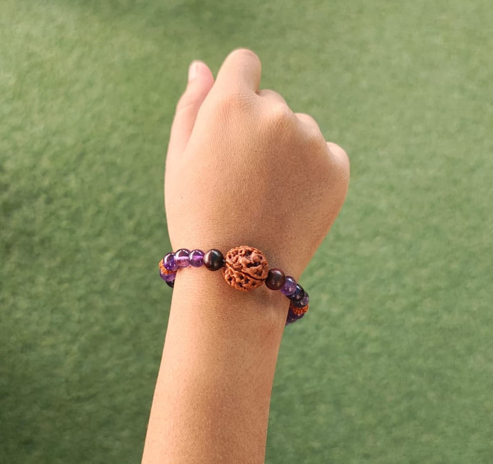 The Saraswati Viveka Bracelet: 4 Mukhi, Amethyst & Red Sandalwood for Mental Clarity