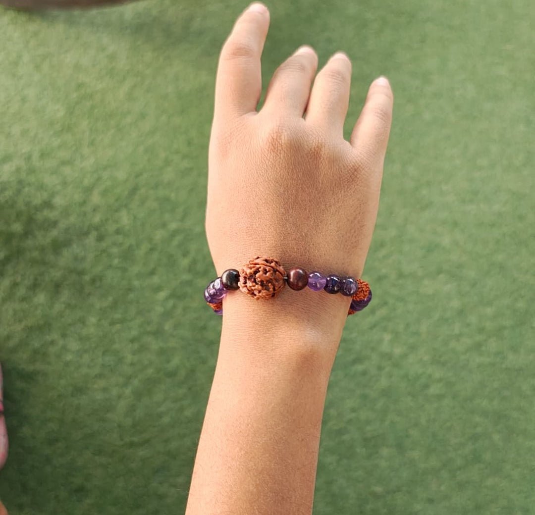 The Saraswati Viveka Bracelet: 4 Mukhi, Amethyst & Red Sandalwood for Mental Clarity