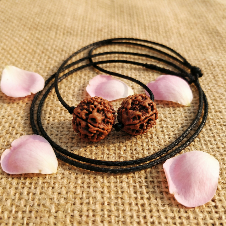 Gemini (Mithun) Business & Communication Bundle - 4 & 6 Mukhi Rudraksha Medium In Thread
