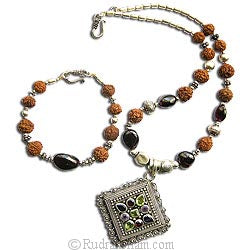  Multistone Jewelry Set