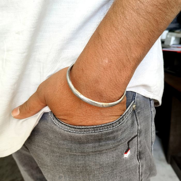 Black Horse Shoe Bracelet - Shani Kada, Energised Original Horse Shoe Kada for Good Luck, Real Black Horse Shoe Iron Bracelet - remove malefic effect of Saturn