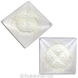 Shree Yantra Pyramid - Medium