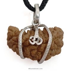 1 Mukhi Rudraksha with Om Pendant in Silver | Half Moon Ek Mukhi Rudraksha Pendant